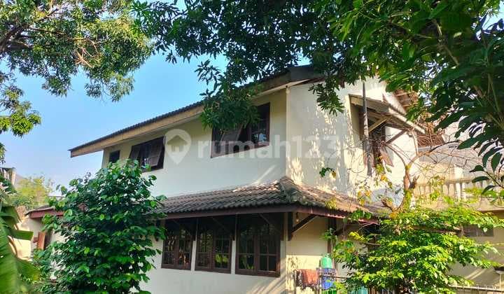 Old House on 690 M2 Land in Margahayu Bekasi for Quick Sale, Suitable for Boarding House Conversion