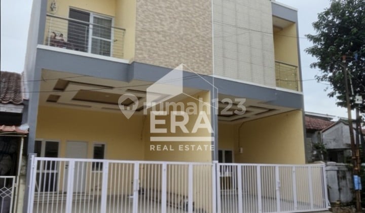 Rumah Baru 2 Lantai Kota Harapan Indah Bekasi, Siap Huni Cukup Bawa Koper Aja