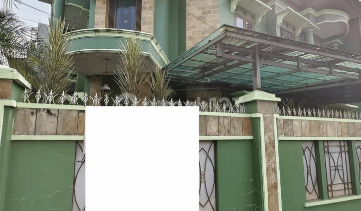 For Sale Spacious & Comfortable Luxury House Perfect for a Large Family