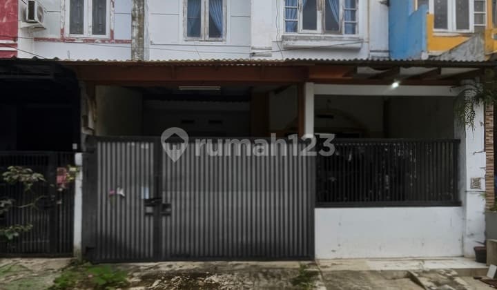 Rumah 2 Lantai di Thb- Harapan Indah Bekasi, Harga Nego