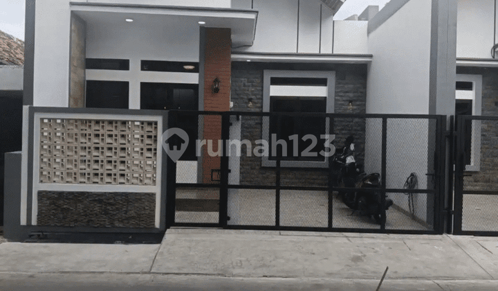 Dijual Cepat Rumah Siap Huni di Barata Harapan Jaya Bekasi