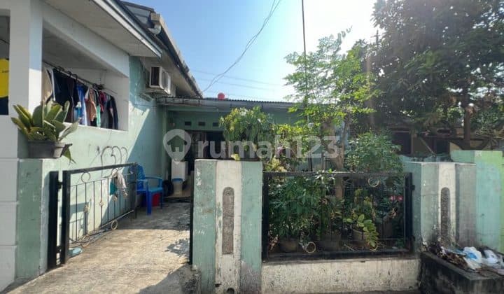 For Sale Land 90 Building 70 in Harapan Jaya North Bekasi, Single Car Road Access