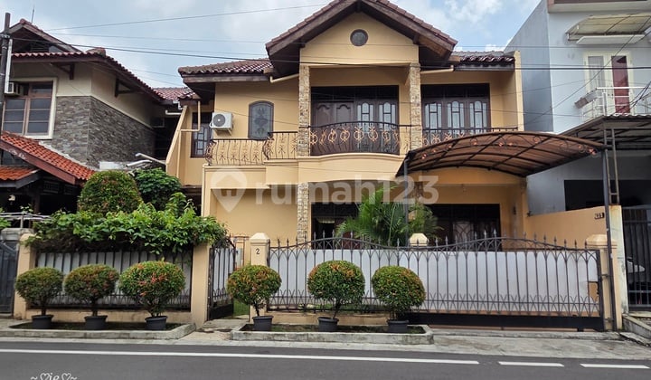 Rumah 2 Lantai Bebas Banjir Dekat dengan Tol Becakayu di Duren Sawit Jakarta Timur