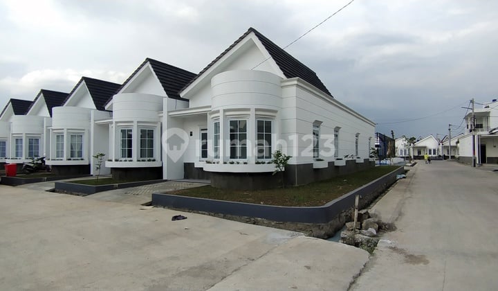 Dijual Rumah KPR Tanpa DP Bonus Cashback Kanopi Dll Di Monte Rosa Ciwastra Bandung Dekat Mesjid Aljabbar Dan Sumarecon