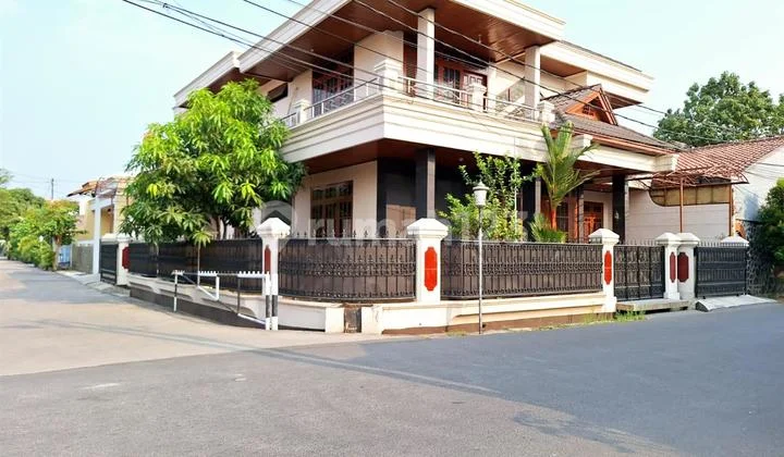 Dijual Murah Rumah Siap Huni 3 Lantai Di Jatiwarna Pondok Gede Kota Bekasi