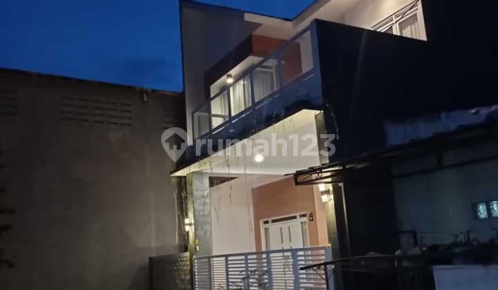 Dijual Murah Rumah Dengan Kolam Renang Di Kopo Mekar Rahayu Dekat Tol Tki 3