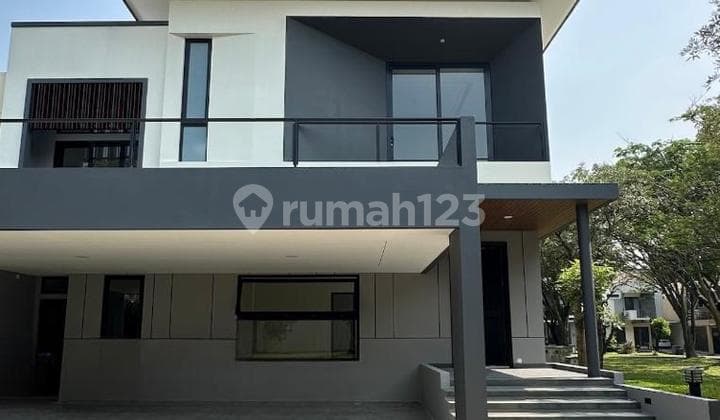 RUMAH CANTIK MODERN DI BSD FORESTA 2 LANTAI RAPIH SIAP HUNI