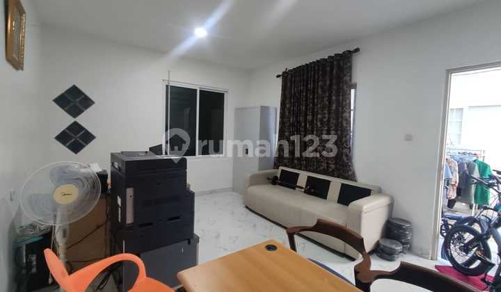 RUMAH BAGUS MINIMALIS DI GADING SERPONG RAPIH NYAMAN SIAP HUNI