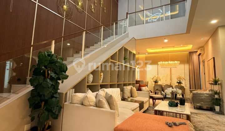 RUMAH MEWAH CANTIK DI GADING SERPONG 2 LANTAI SIAP HUNI
