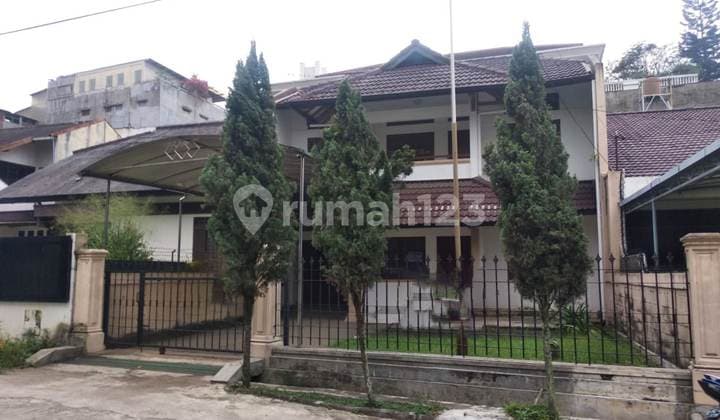 Rumah bagus siap huni kawasan elite bandung utara