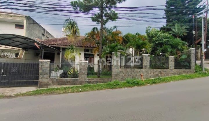 For Sale Nice Semi-Furnished House in Setrasari, North Bandung