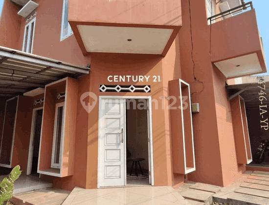 Translation: Cozy Hook House with Front Garden for Sale in Pondok Pucung