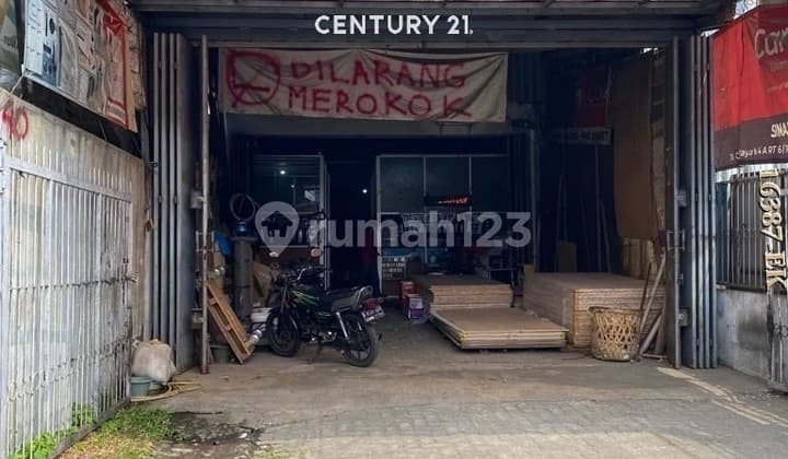 Dijual Rumah Usaha Lokasi Strategis Dekat Gandaria City