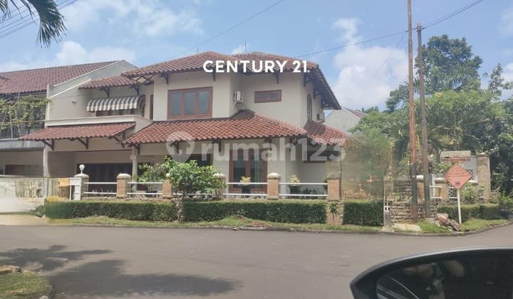 For Rent Ready-to-Occupy House Inside Hook Position in Bintaro Cluster