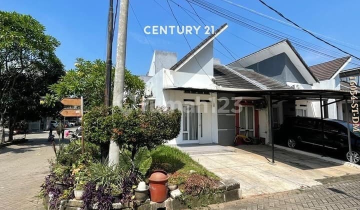 Dijual Rumah di Cluster Posisi Hook Bebas Banjir di Jurang Mangu