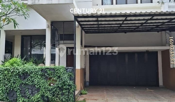 Rumah Siap Huni Town House Area Veteran Jakarta Selatan