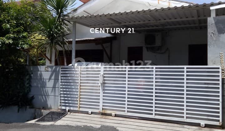 Dijual Rumah Bebas Banjir di Komplek Dekat Stasiun Pasar Minggu