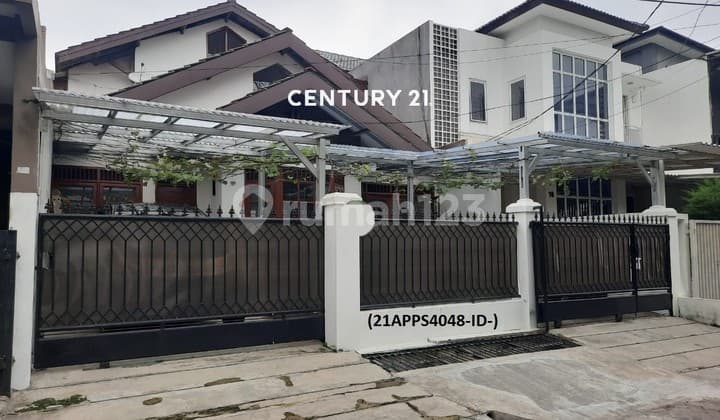 Strategic 2-Storey House in Bintaro Jaya Sector 5