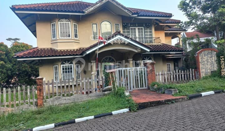 Two-Story House for Sale in Villa Cinere Mas
