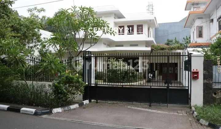 Nice and Affordable House with Large Land in Strategic Location in Central Jakarta