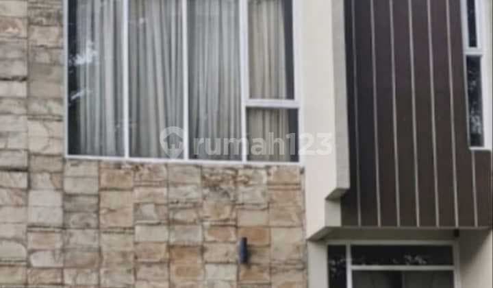 Rumah 2 Lantai Siap Huni Murah Dalam Cluster Accola Park Serpong