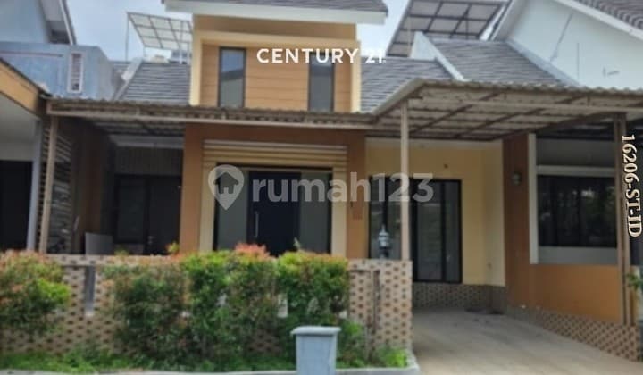 Cheap Rental House Facing Park Inside Cluster in Graha Raya