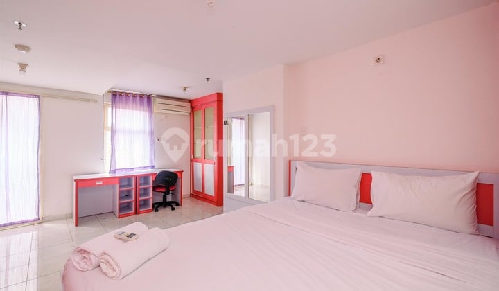 Studio 1Br Furnished Apartemen Margonda Residence 2