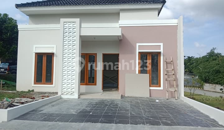 Rumah Du Slawi Sapphire Townhouse