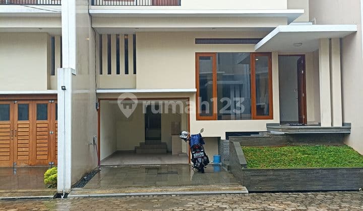Rumah Mewah 10 Menit Ke Mrt Lebak Bulus Dan Tol
