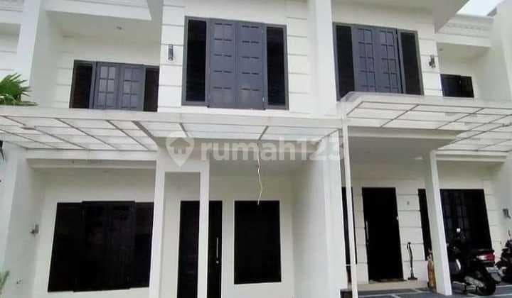 Rumah Siap Huni Di Lebak Bulus 10 Menit Ke M R T