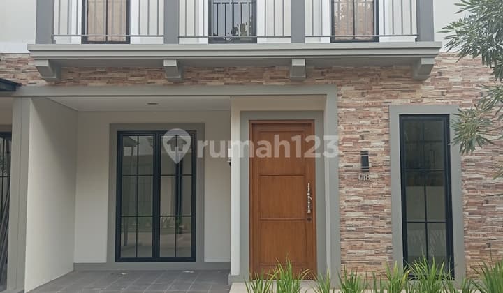 Move-in Ready House 10 Minutes to MRT Lebakbulus