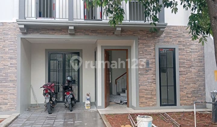 Rumah Siap Huni Lingkungan Ternyaman Nempel Lebakbulus