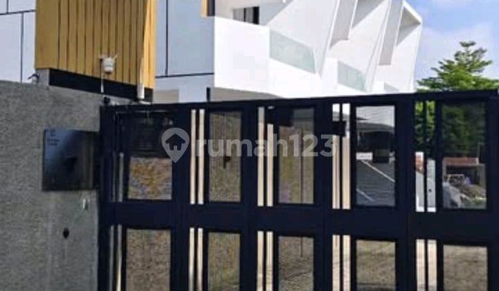 Rumah Sangat Cantik Dalam Cluster 20 Menit Mrt Lebakbulus