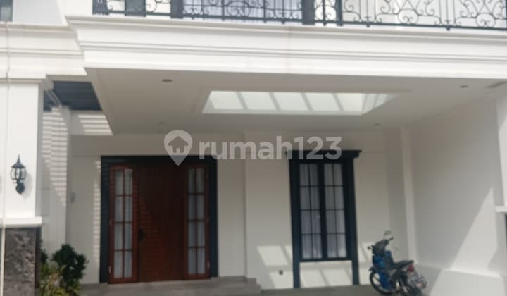 Rumah Mewah Elegan 3 Kilo Ke Mrt Lebak Bulus