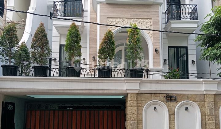 Rumah Istana Megah 3 Menit Ke M R T Fatmawati