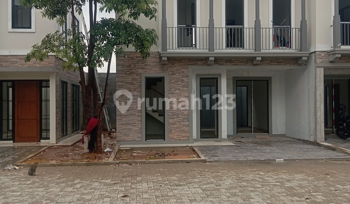 Rumah Nuansa Alami Cirendeu Free Biaya Nempel Lebakbulus