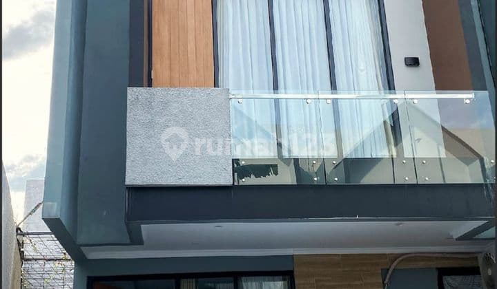 Harga Promo!!! Rumah Mewah Dikawasan Elite Jakarta Selatan