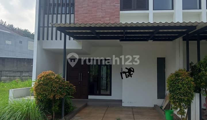 Ready-to-occupy house near Harjamukti Cibubur Station