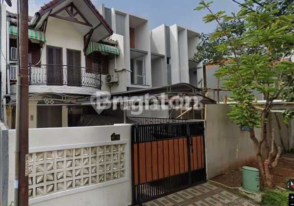 Rumah 2,5 Lantai Siap Huni di Citragrand Cibubur, Lokasi Premium