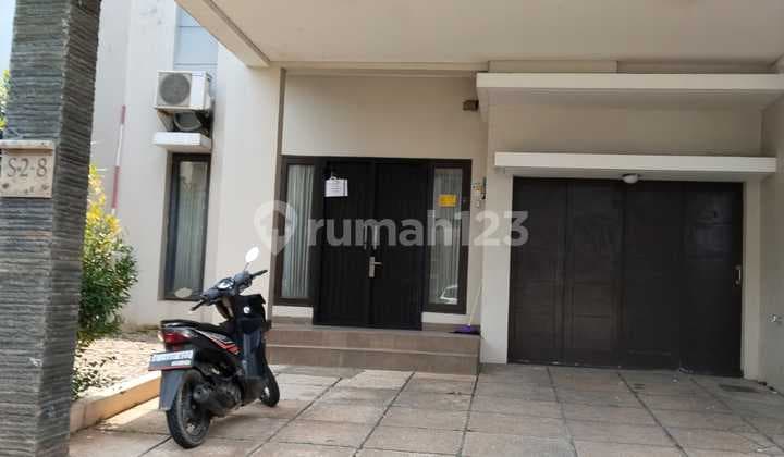 Rumah Mewah di Raffles Hills Cibubur