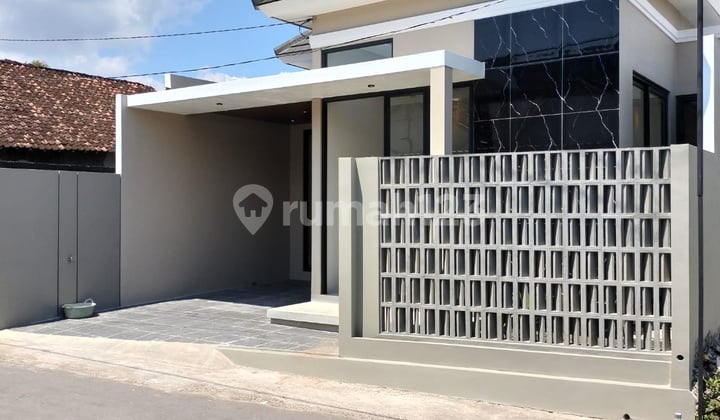 Rumah Baru Siap Huni Strategis Dkt Exit Toll Purwomartani Kalasan