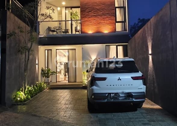 Jual Rumah Baru Lantai 2 Promo Desember Jalan Kaliurang