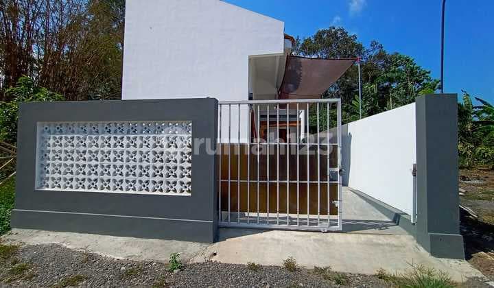 Sell House and North Pavilion of Maguwoharjo Stadium