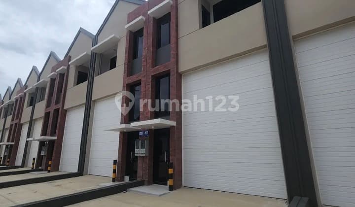 Disewa Gudang Bizpark Multiguna PIK2 Uk 6x20 m² at Pantai Indah Kapuk Tangerang