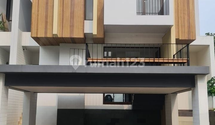 For Sale, Ready-to-Occupy House in Blizfield BSD Tangerang