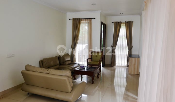 Disewakan Rumah Cantik Semi Furnish di Icon Eternity Bsd, Tangerang Selatan