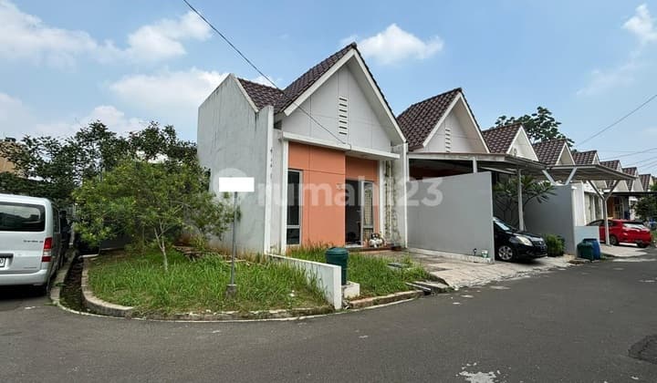 Dijual Rumah di Cluster Catalina Gading Serpong, Tangerang