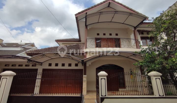 Rumah Luas Di Ngringin, Condong Catur, Depok, Sleman