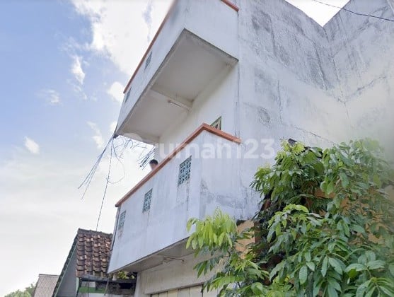 Rumah 3 Lantai di Wirokerten, Banguntapan, Bantul.