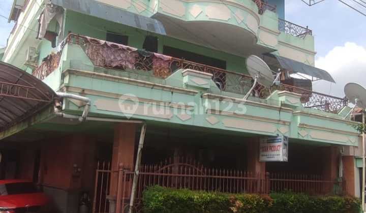 Rumah Di Belakang Toko Elok, Klitren, Gondokusuman, Jogja.